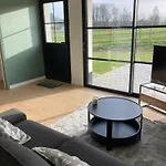 Les Petites Maisons Dans La Prairie - 1 * Maresville