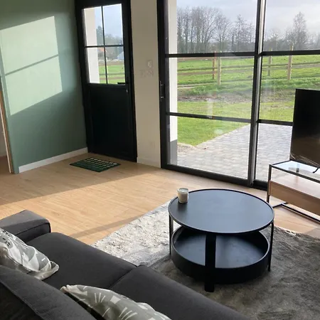 Les Petites Maisons Dans La Prairie - 1 * Maresville